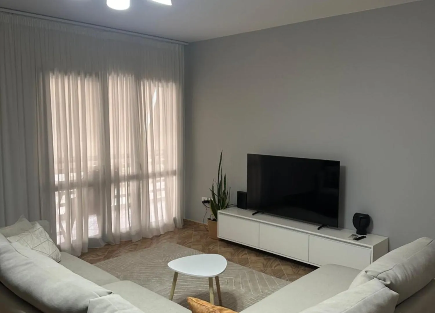 Zogu I Zi,Ring Center, Tirane contacts